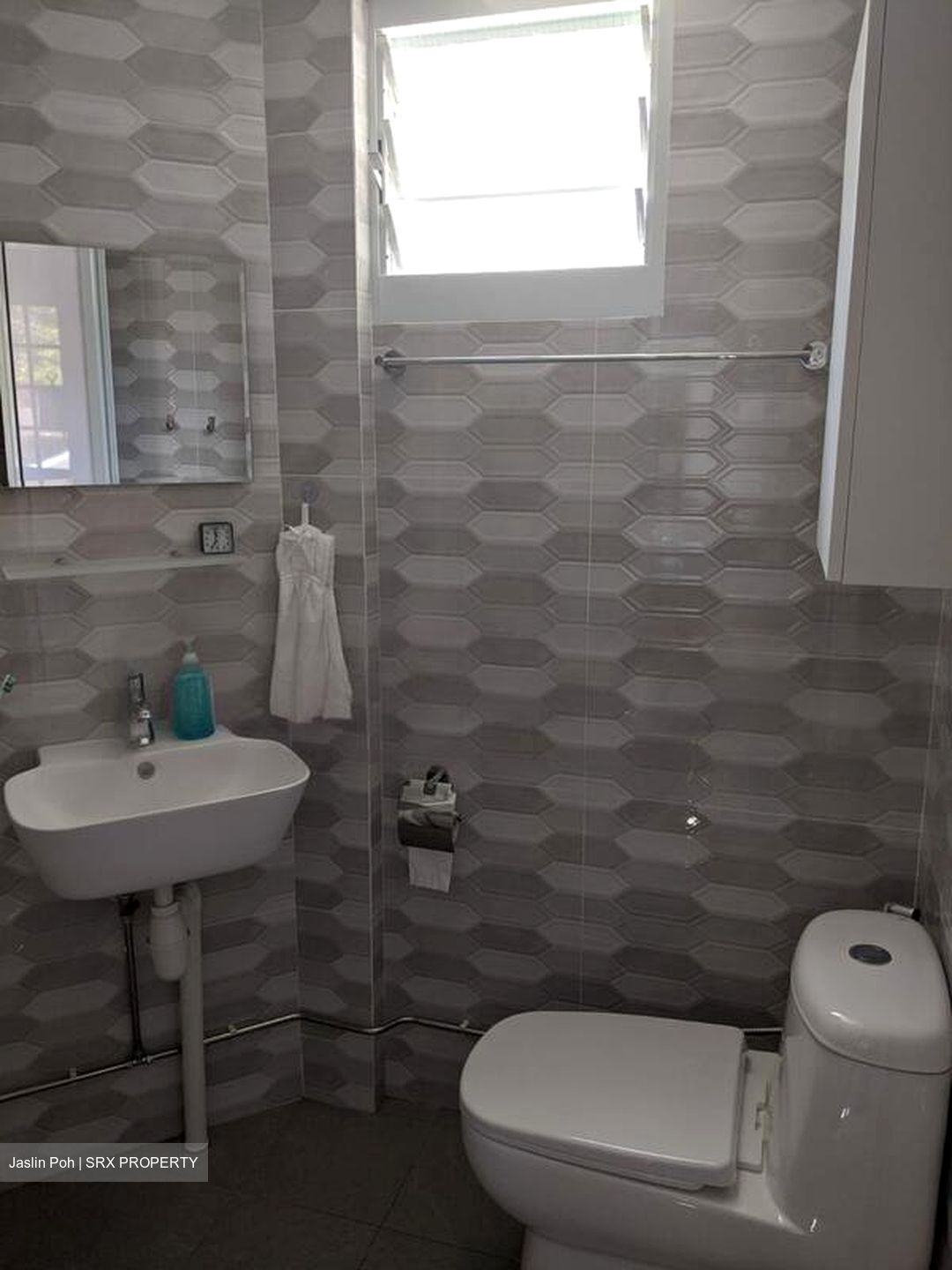 Blk 244 Jurong East Street 24 (Jurong East), HDB 3 Rooms #496002951